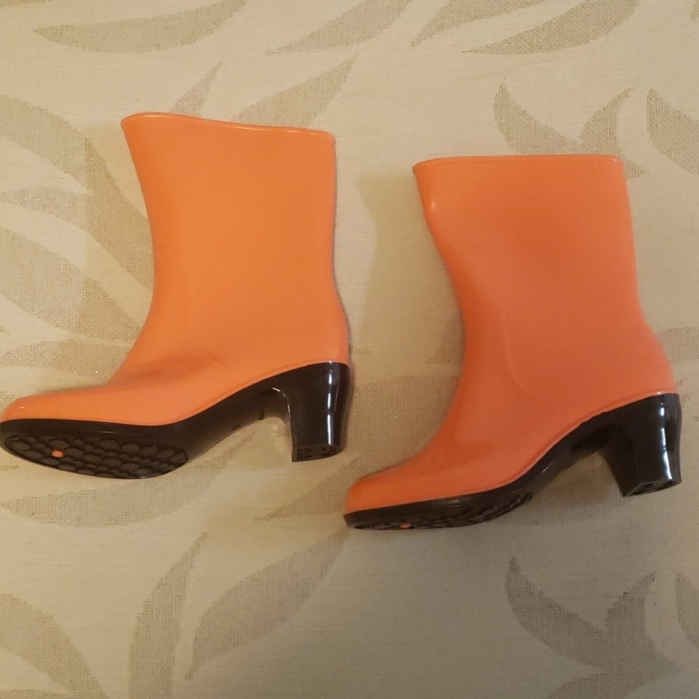 Rainboots